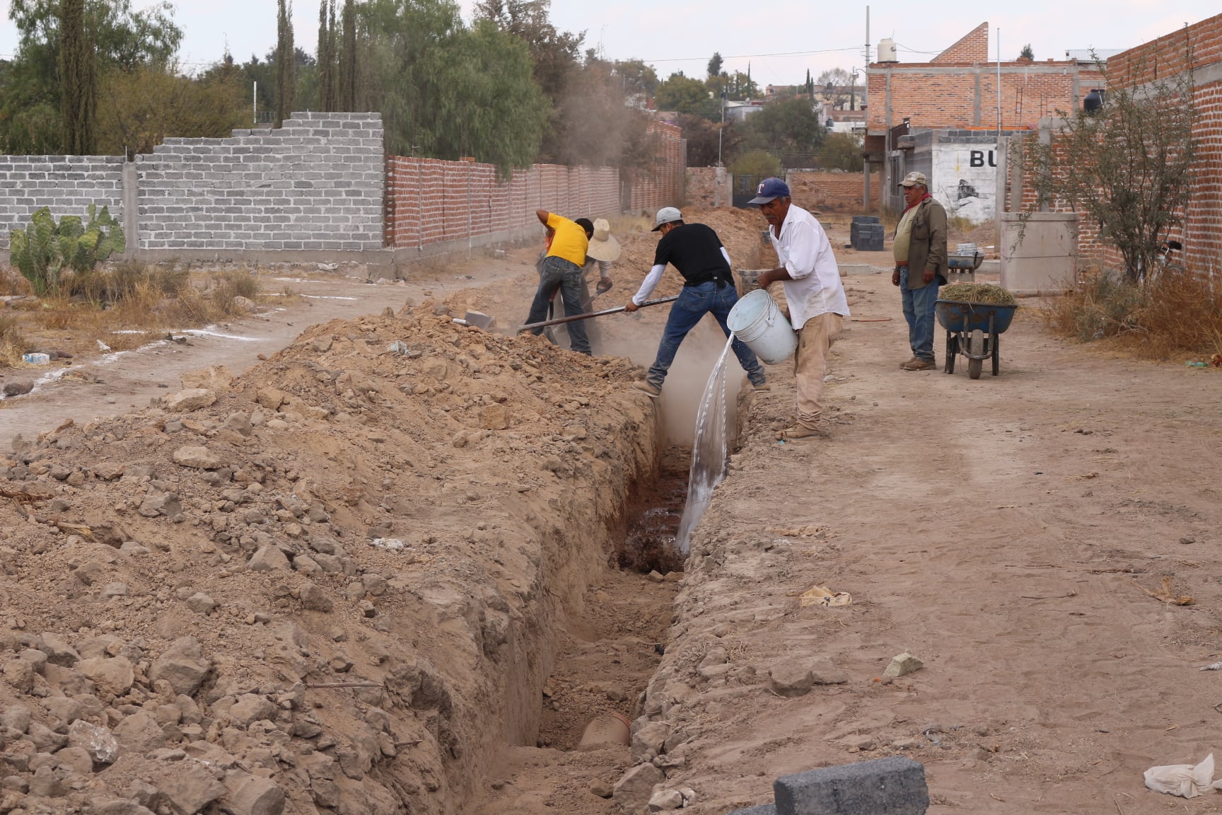 Supervisan obras de drenaje en Cuauhtémoc