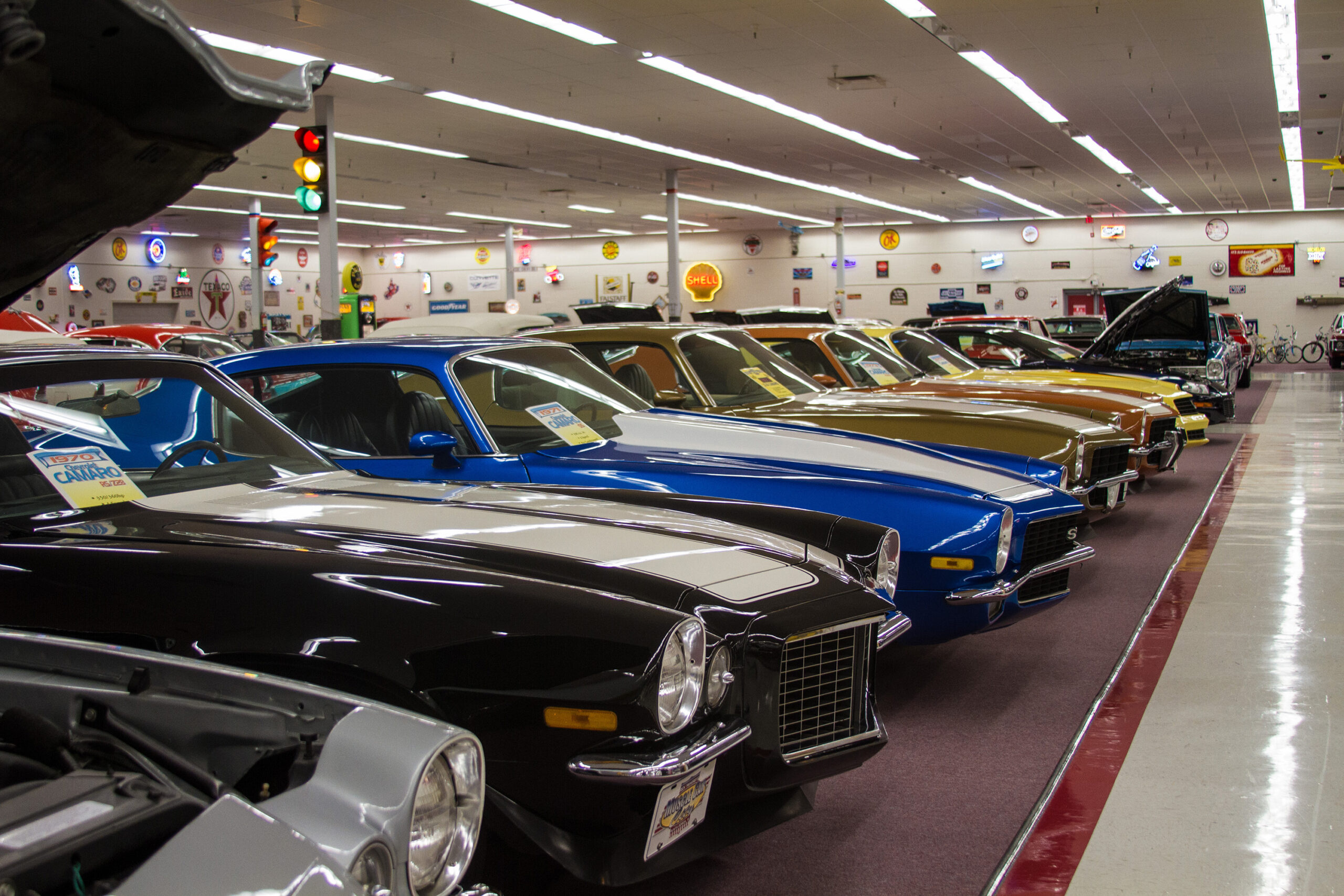 Museo de autos clásicos subastará 200 coches para evitar quiebra