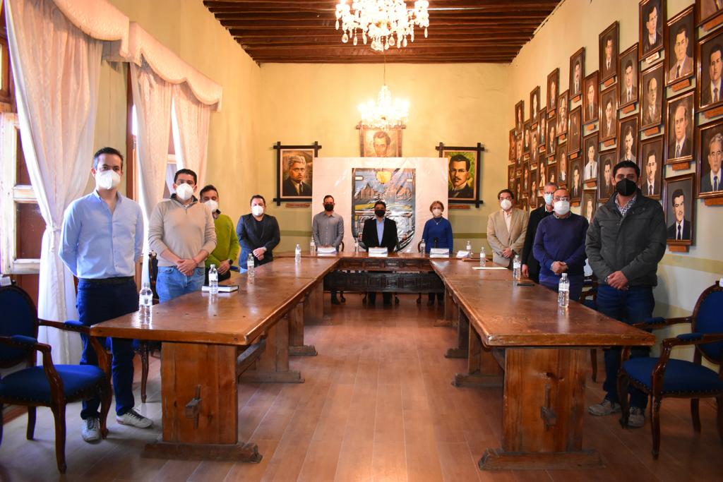 Integran grupo multidisciplinario del Archivo Municipal de Jerez