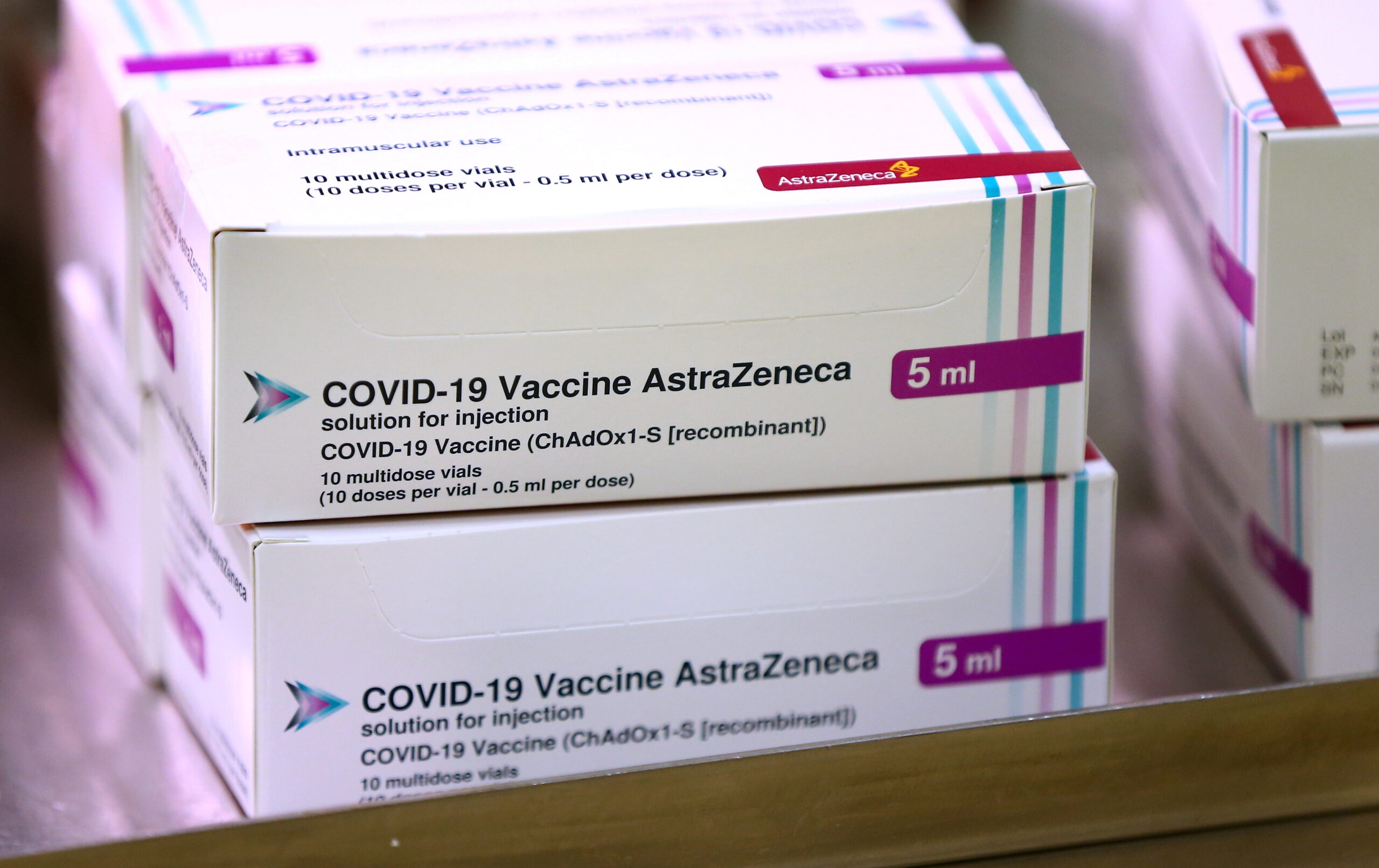 Llega a México sustancia activa de vacuna anticovid de AstraZeneca