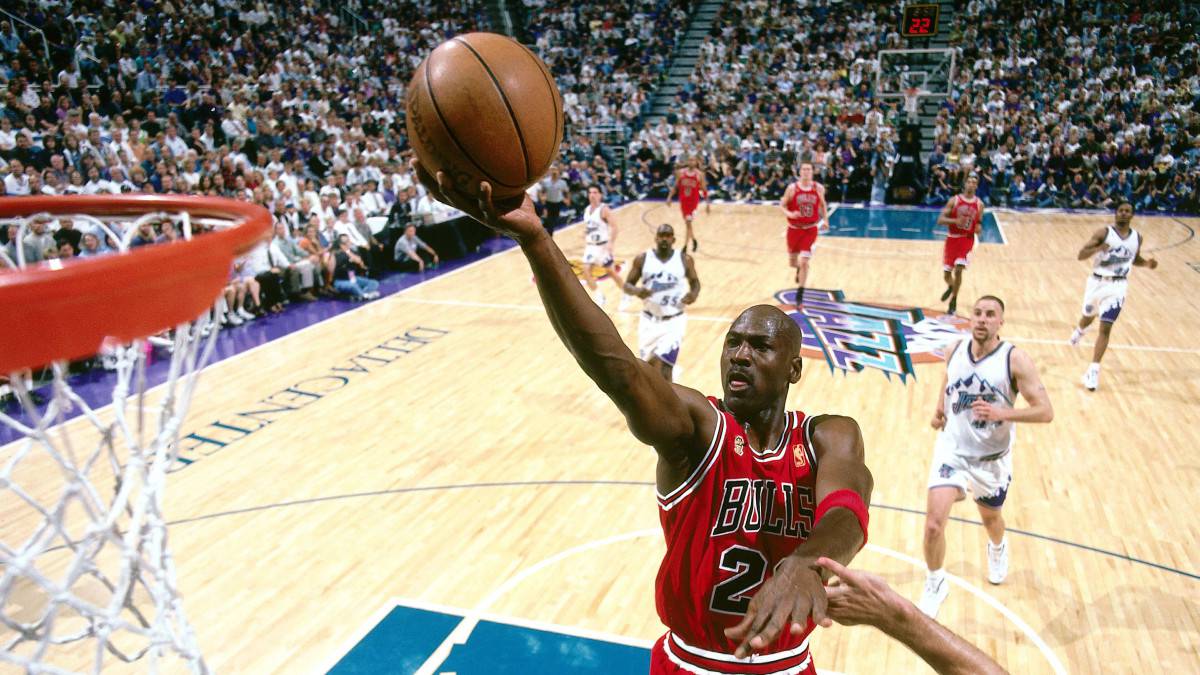 Michael Jordan cumple 58 años