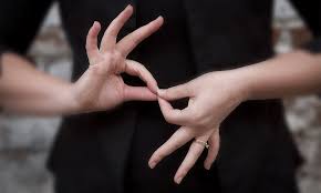 Monreal propone incluir lengua de señas en programas educativos