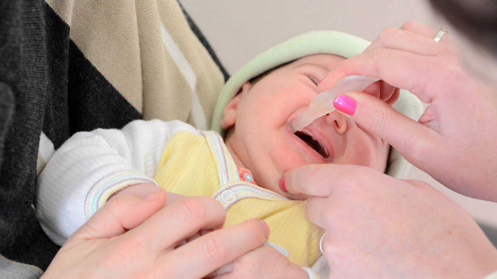 Detiene Secretaría de Salud vacunación oral contra poliomielitis