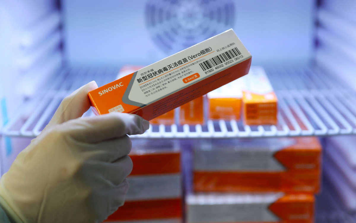 200 mil dosis de vacunas anticovid de Sinovac llegan mañana