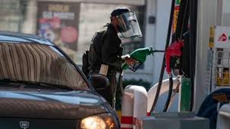 Precio de gasolina llega a los $22.53; sube 34%