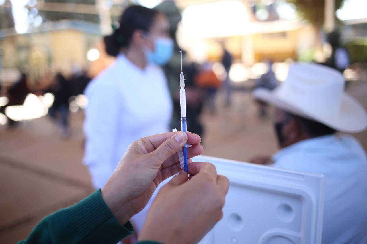 Vacuna contra Covid-19 llega a 30 municipios
