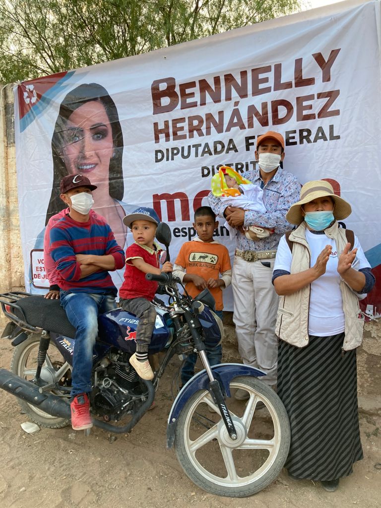 Bennelly Hernández se compromete a gestionar recursos para programas sociales