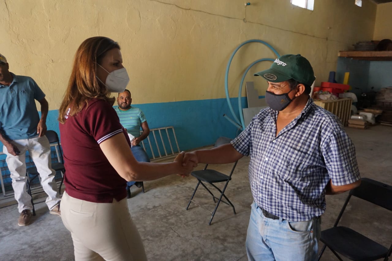Habitantes de Pánfilo Natera apoyan proyecto de Morena: Julia Olguín