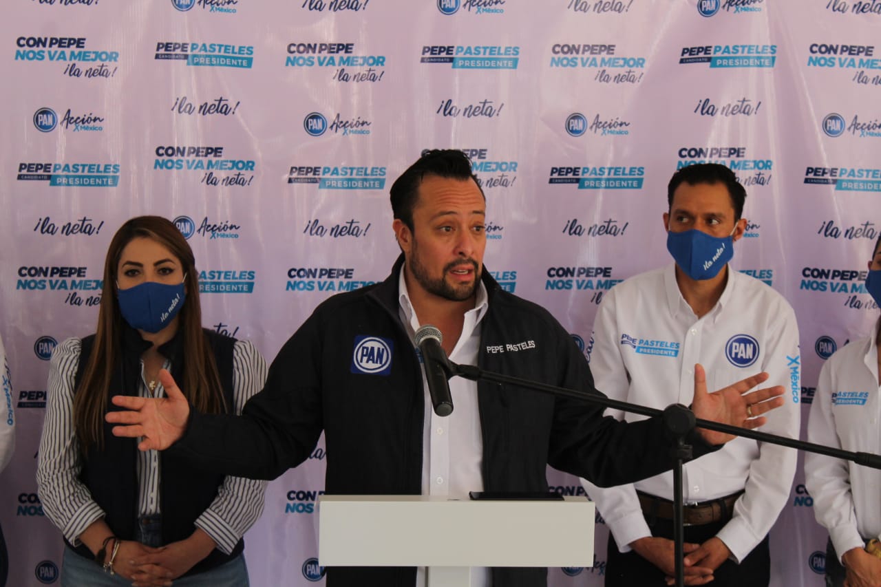 Llama Pepe Pasteles a una campaña de diálogo en Jerez