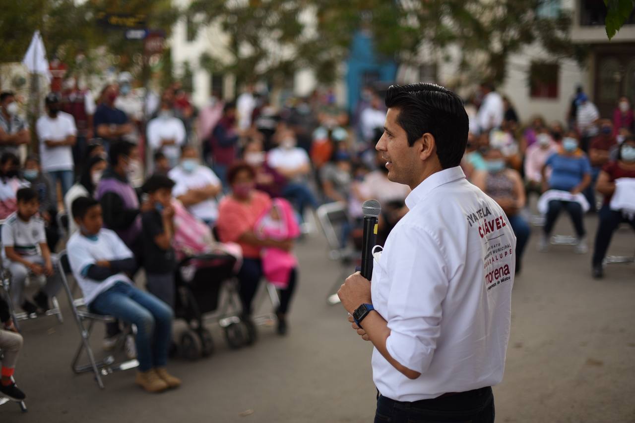Vecinos de Villas de Guadalupe muestran apoyo a Julio César Chávez