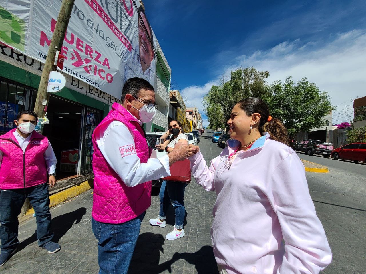 Realizan Mauro Ruíz y Caty Monreal ‘gira rosa’ en Guadalupe