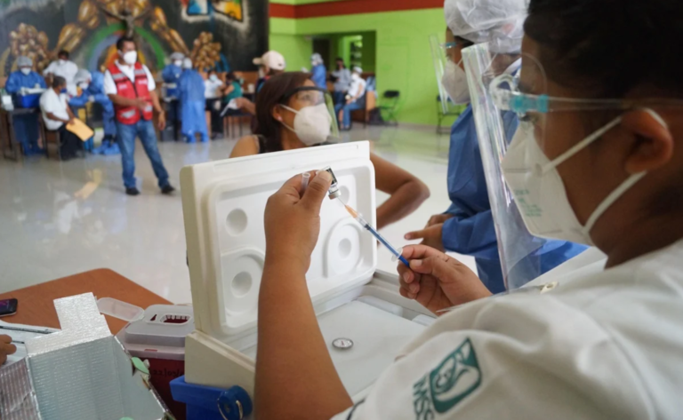 Inicia registro para vacunar a maestros zacatecanos contra el Covid