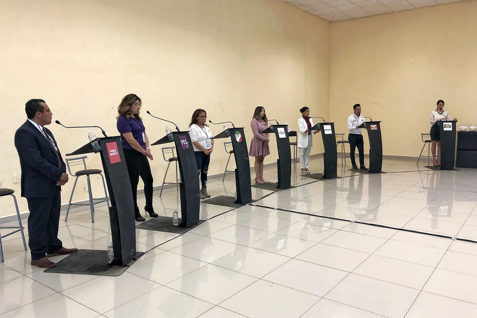 Participa Eleazar Aguilera en debate de candidatos al Distrito XII local