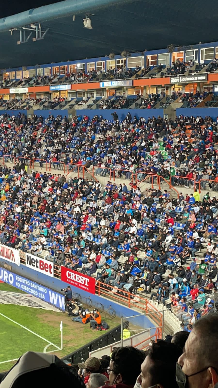 Sobrecupo en el Estadio Hidalgo de Pachuca desata fuertes críticas