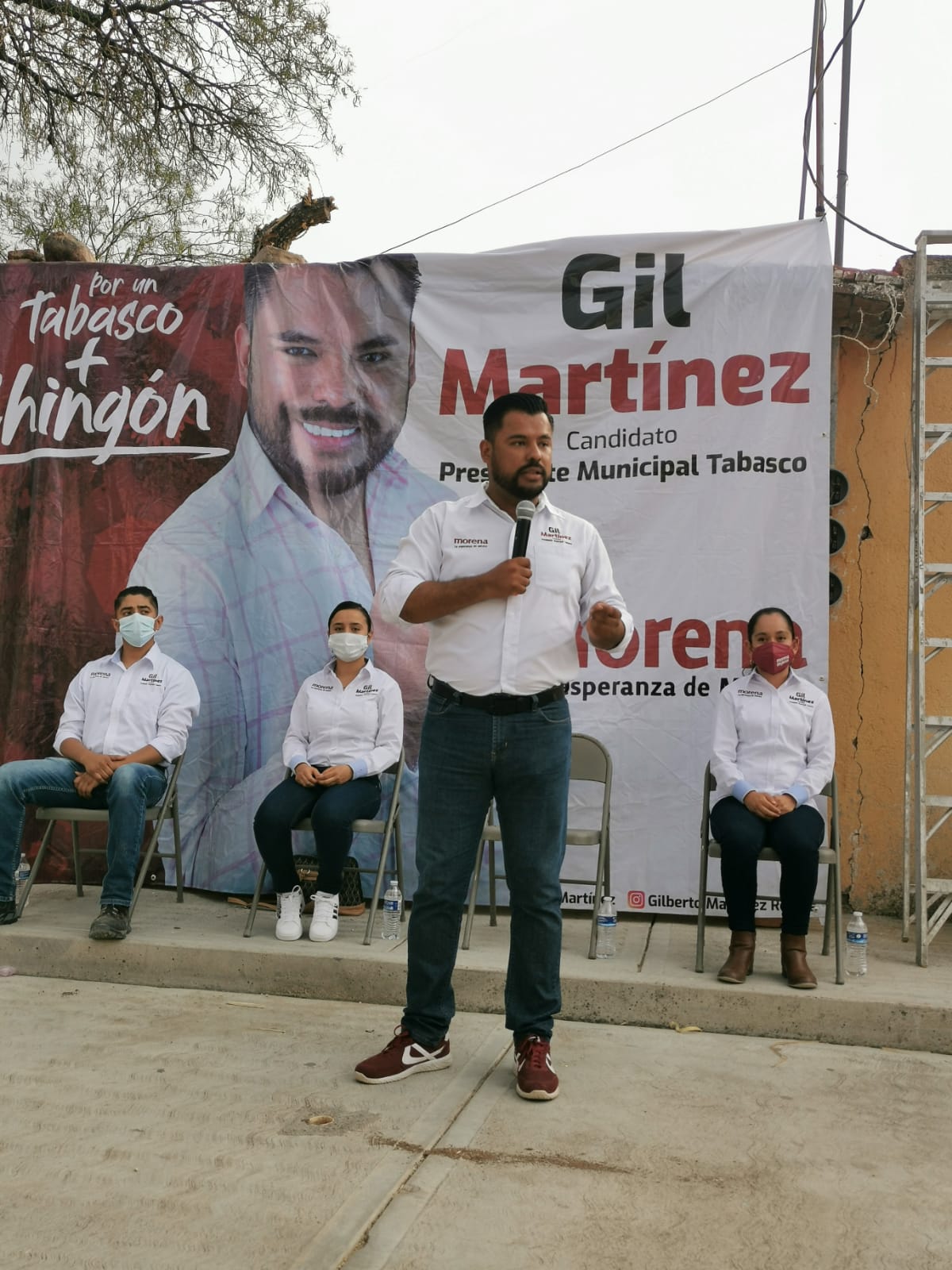 Propone Gil Martínez implementar estrictas políticas de austeridad