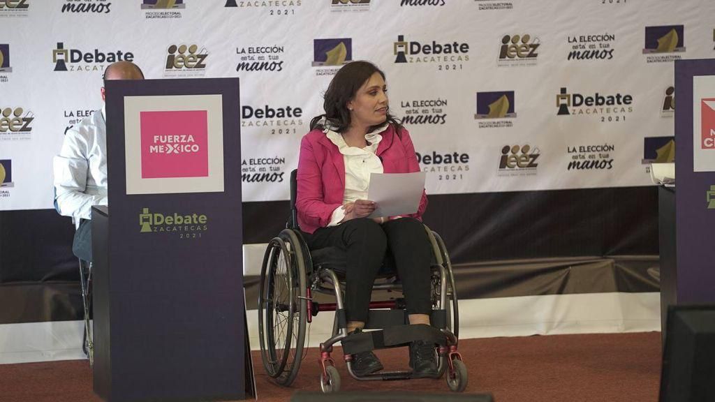 Destaca Miriam García en el debate de candidatos a la gubernatura