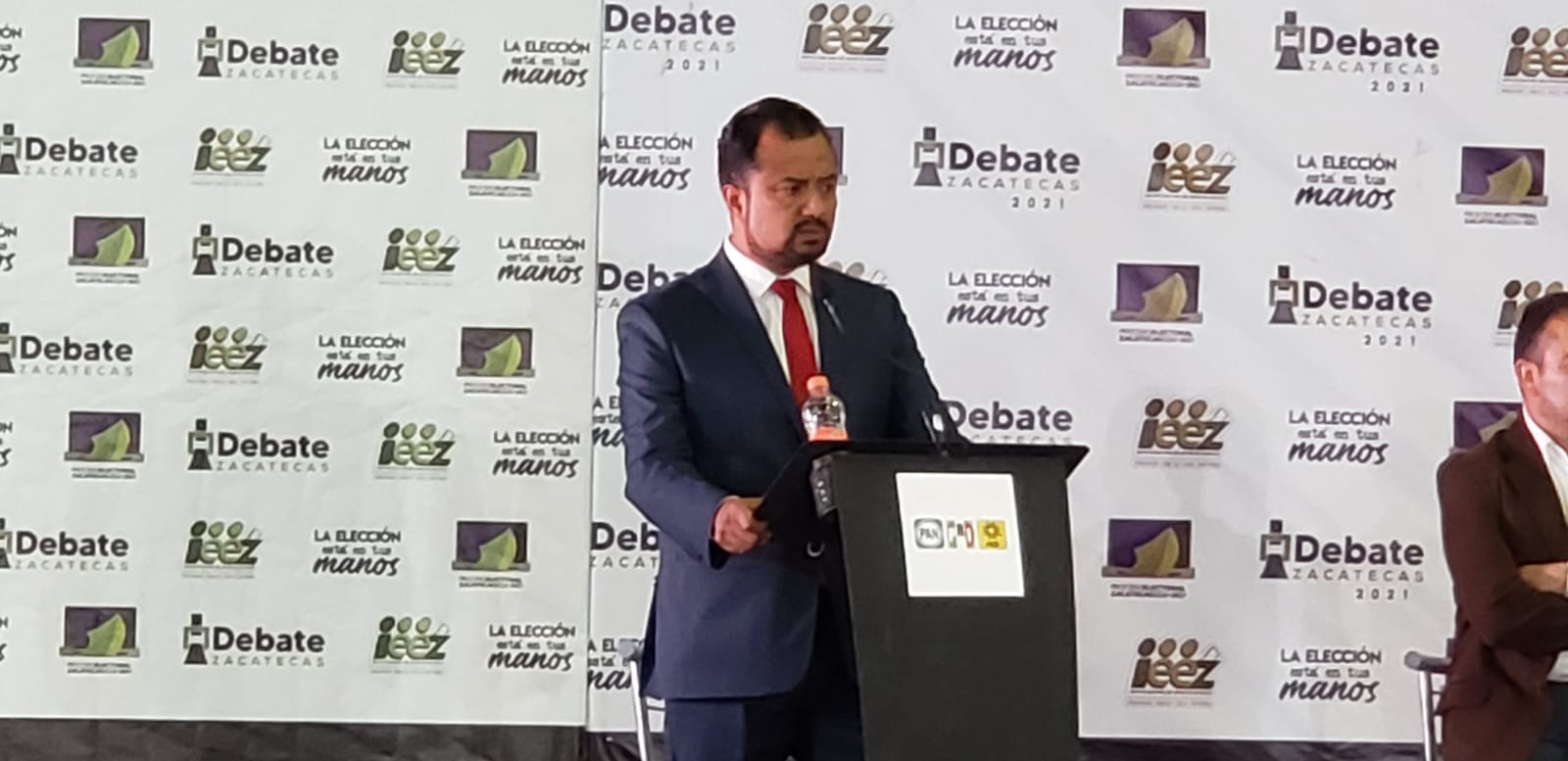 En el debate,Propone Osvaldo Ávila soluciones reales para Guadalupe