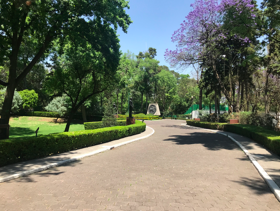 El Jardín de la Memoria, espacio simbólico contra la represión en Los Pinos