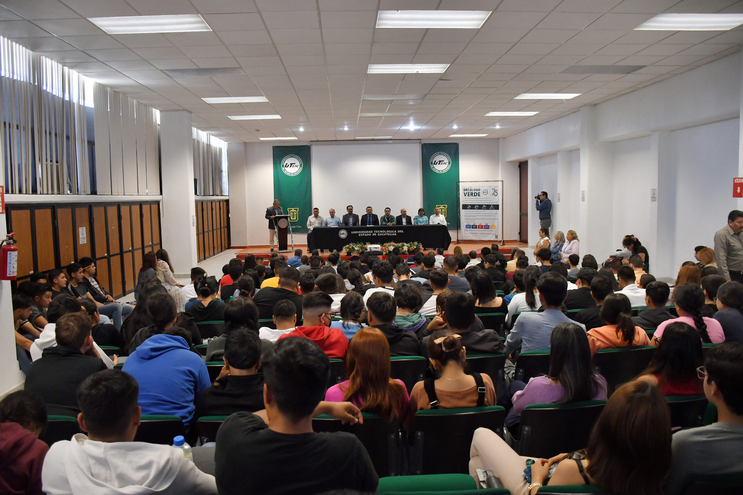 Participa Ayuntamiento de Guadalupe en conferencias de la UTZAC