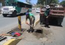 Para evitar inundaciones, desazolvan alcantarillas en la capital