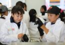 Exhortan investigadoras a niñas y jóvenes a estudiar ciencias