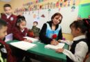Ser educadora es como volver a ser niña: Claudia López